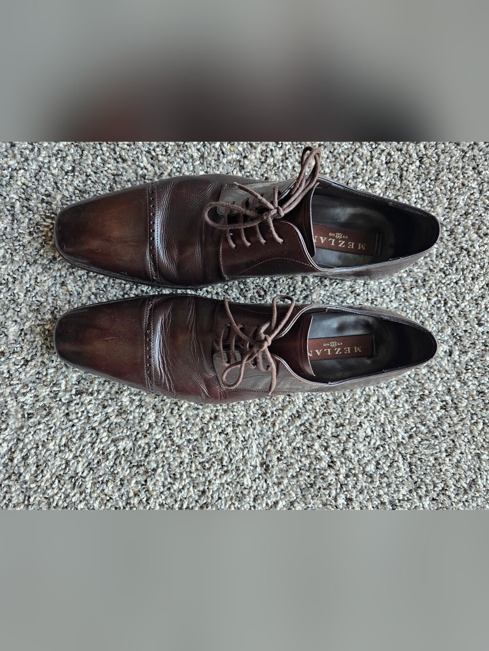 Mezlan Orbison cap toe leather dress shoes.
